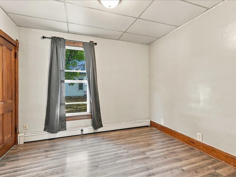 319 5th Street Property Photo 10