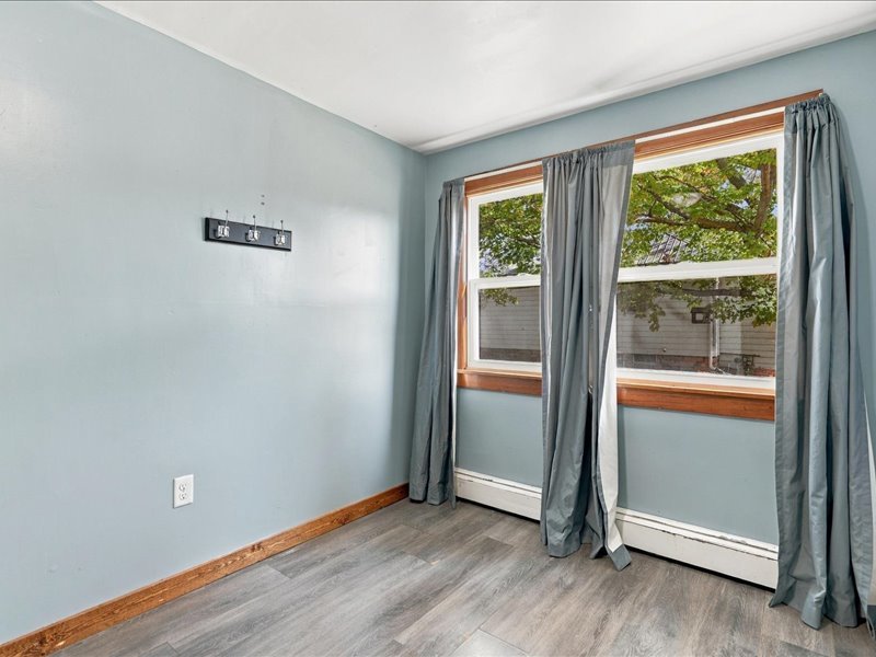319 5th Street Property Photo 17