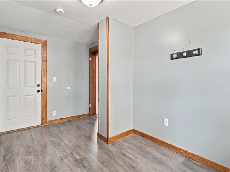 319 5th Street Property Photo 18