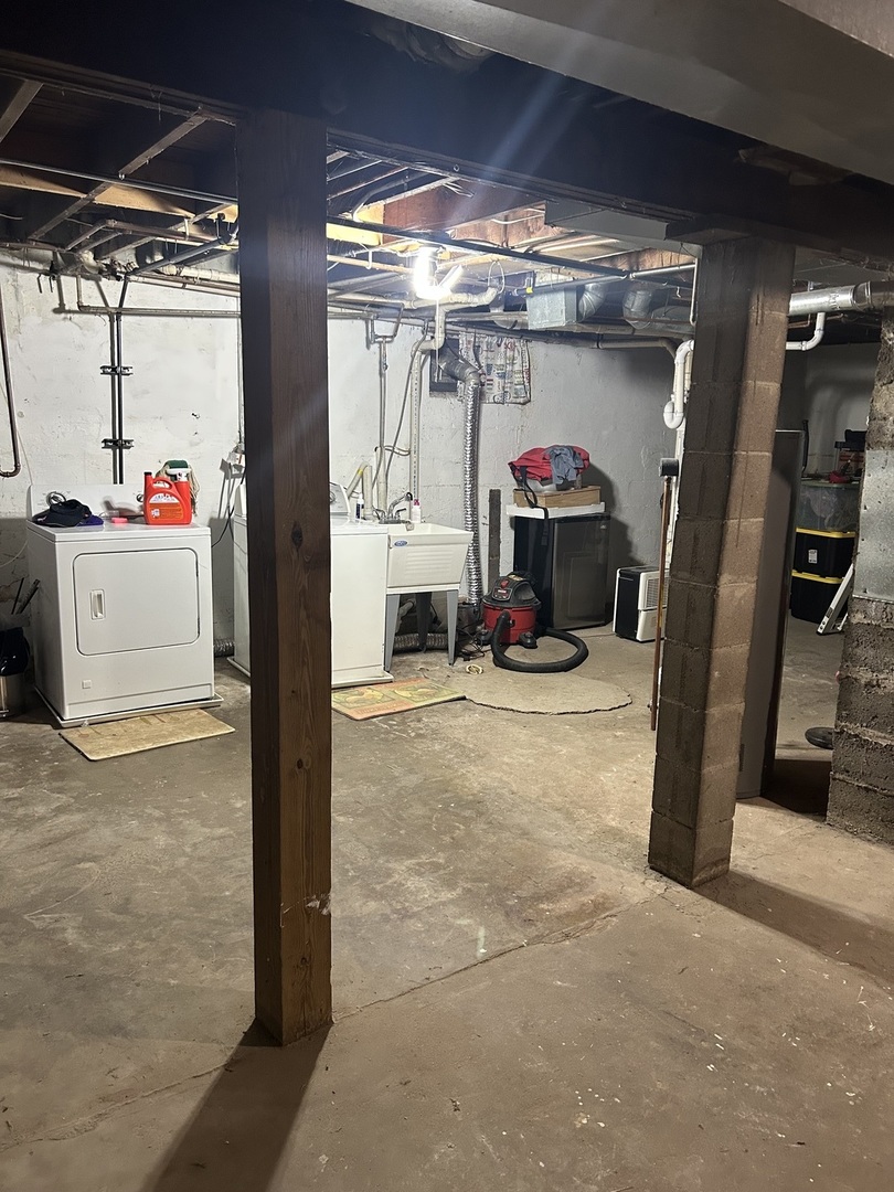 502 S Pierpont Avenue Property Photo 16
