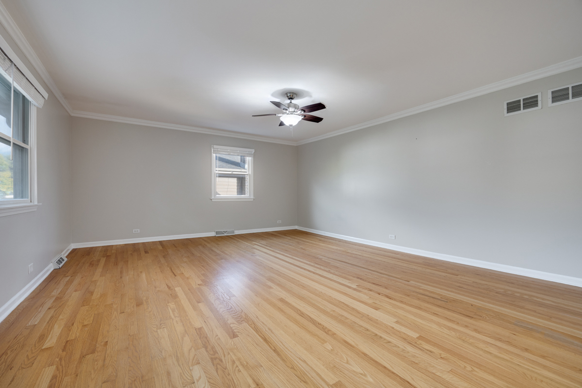 2206 W Lawrence Lane Property Photo 17