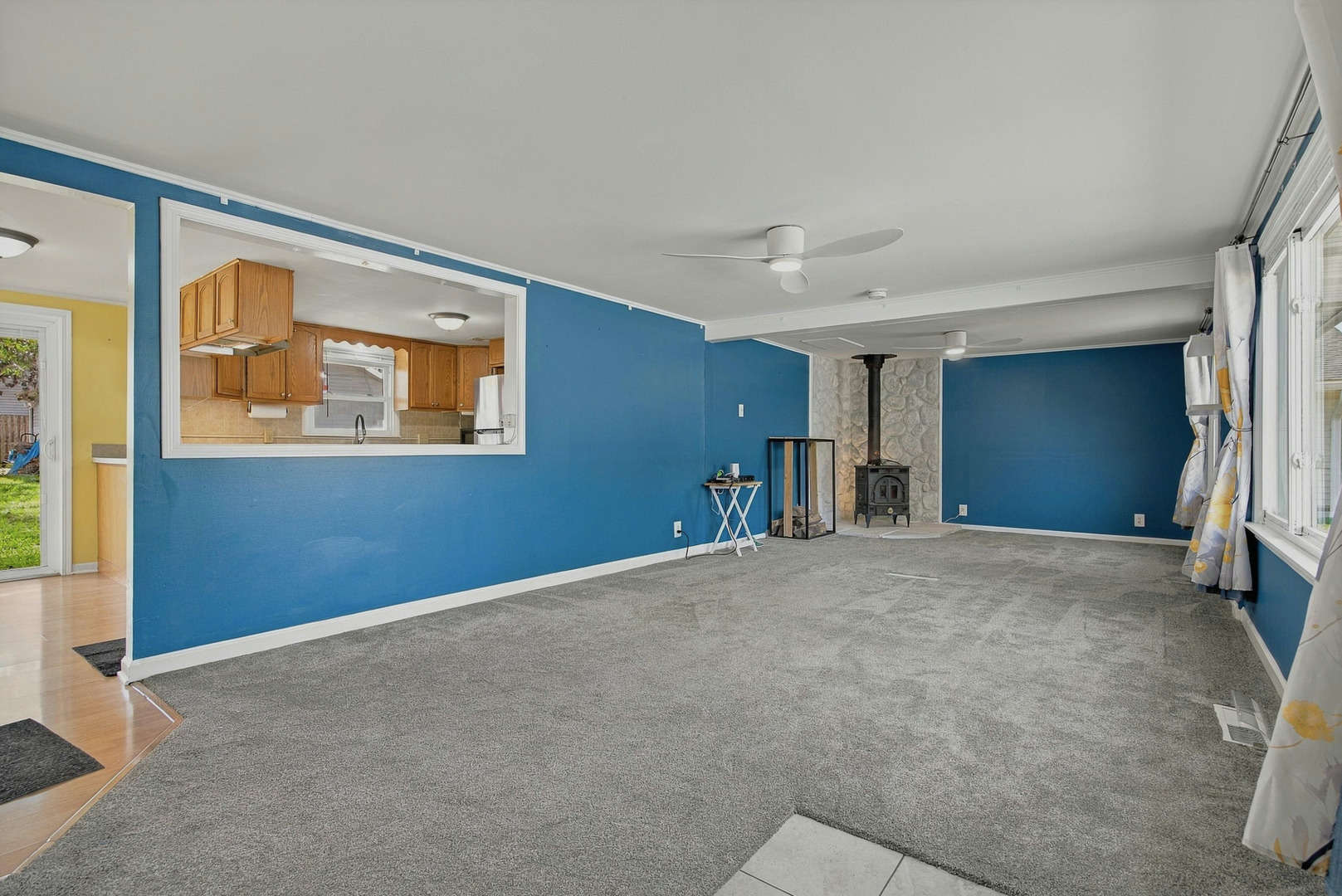 16539 W 144th Place Property Photo 2