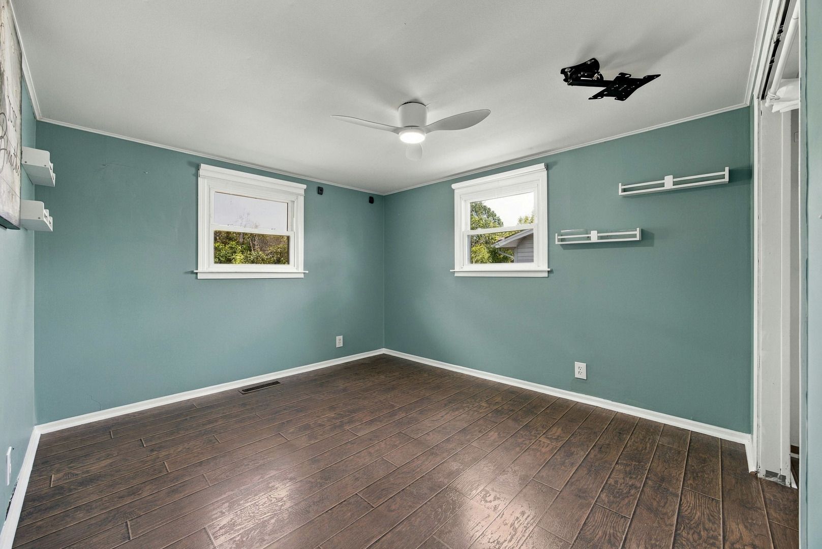 16539 W 144th Place Property Photo 12