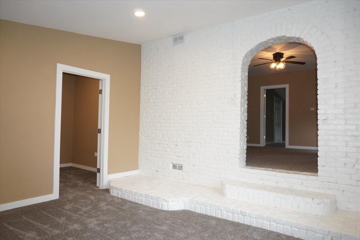 117 Clark Street Property Photo 5