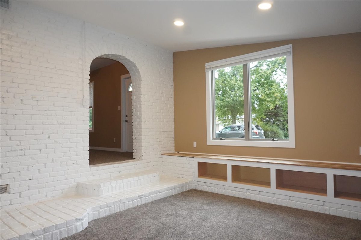 117 Clark Street Property Photo 6