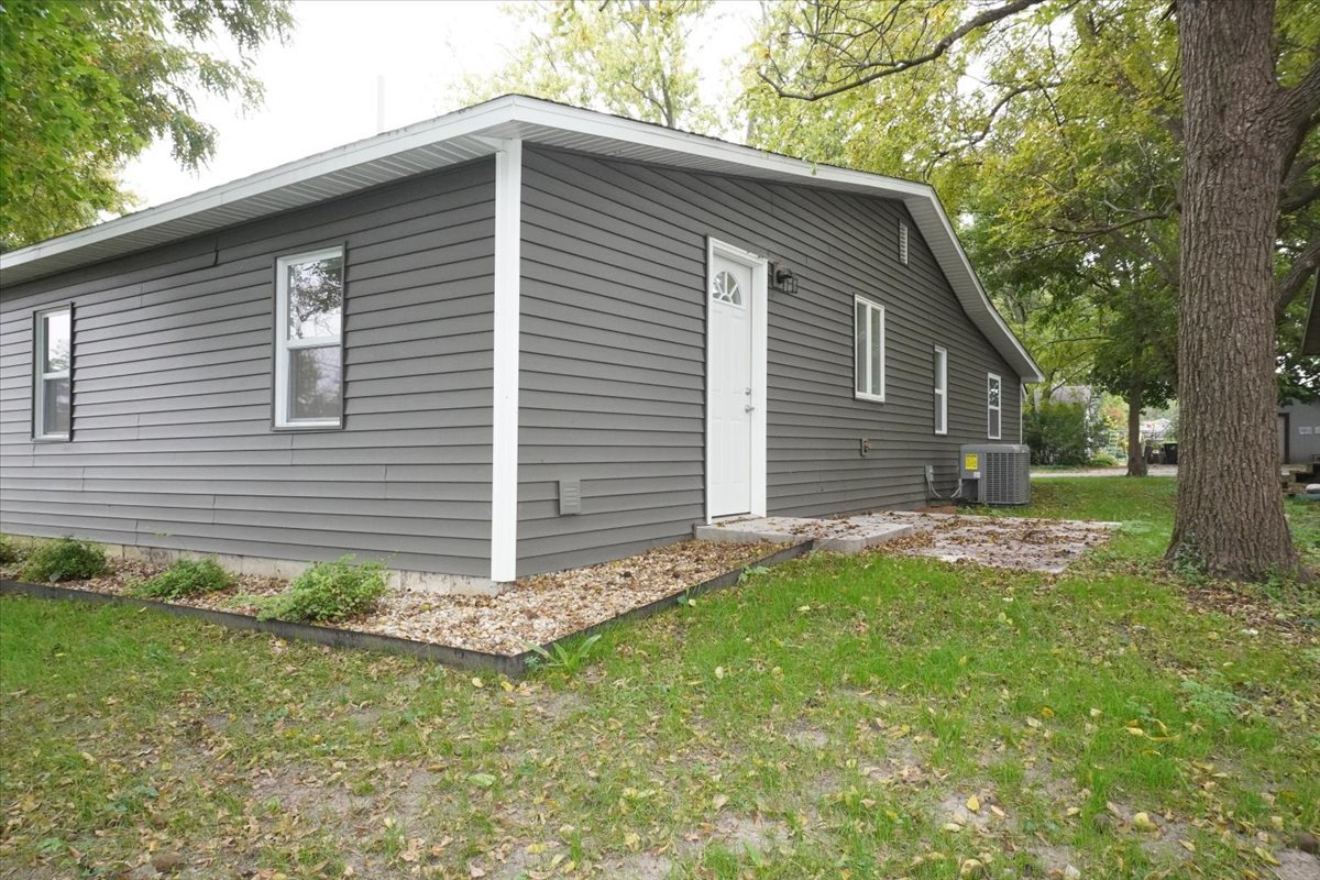 117 Clark Street Property Photo 14