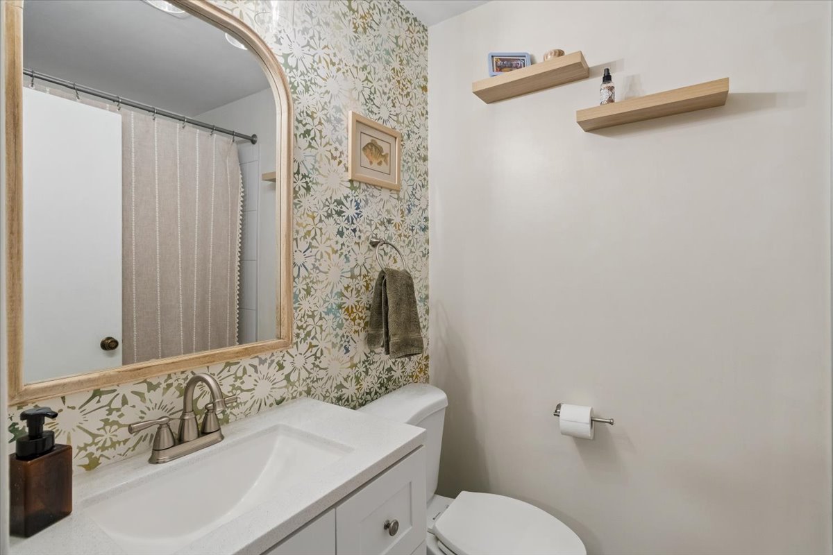 26 Hickory Lane Property Photo 5