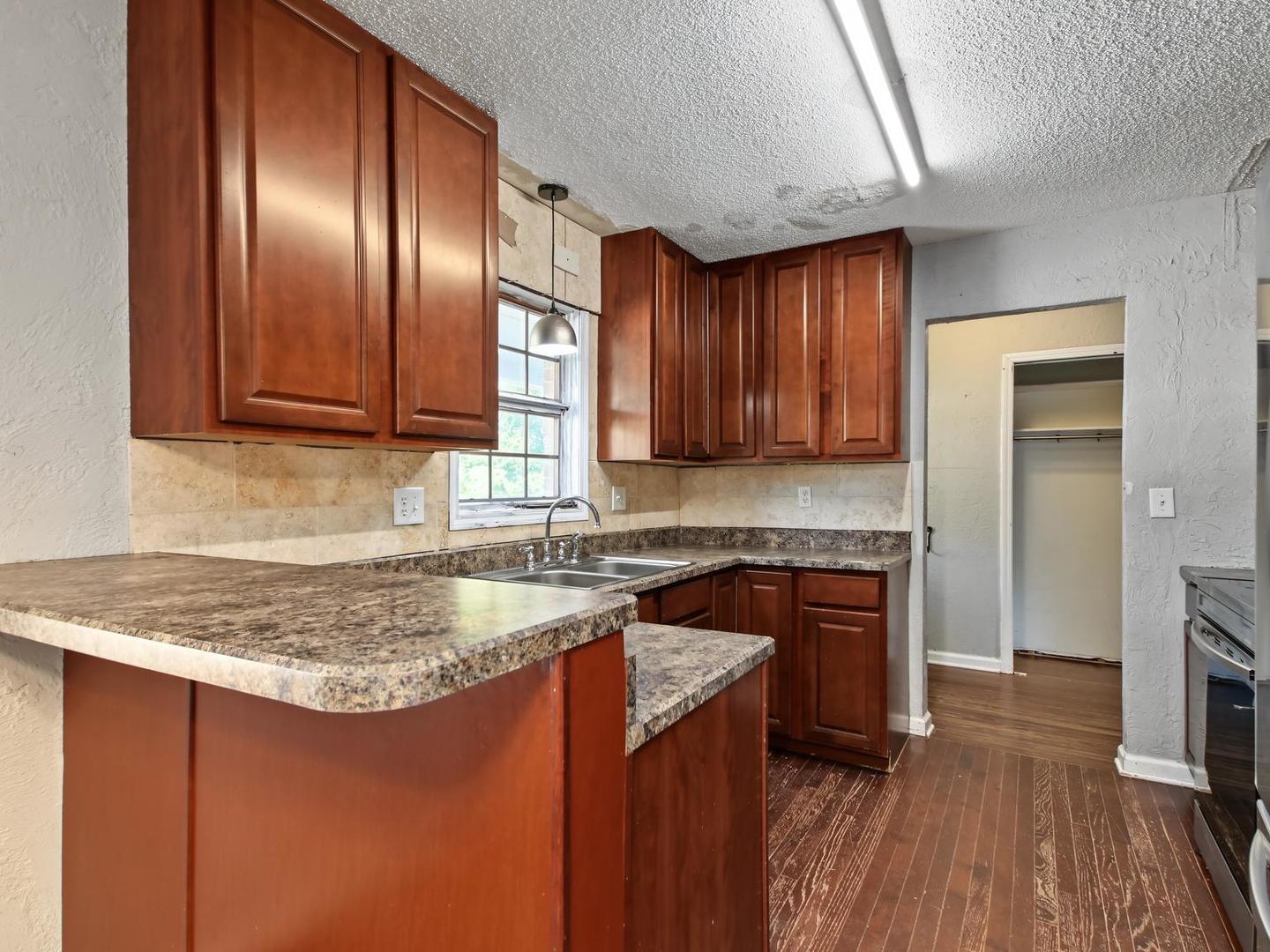 1310 Spring Lake Corner Property Photo 8