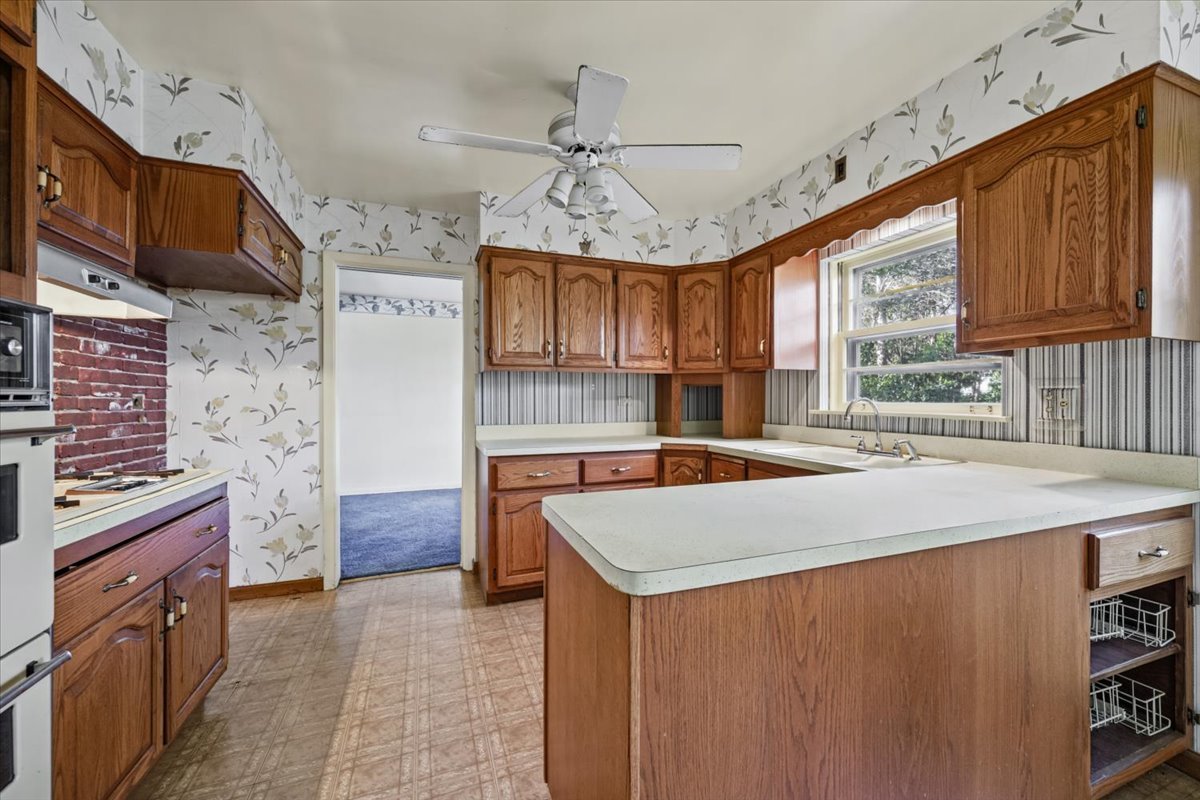 2720 Appletree Lane Property Photo 10