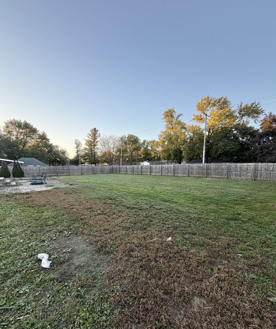 215 E James Street Property Photo 9