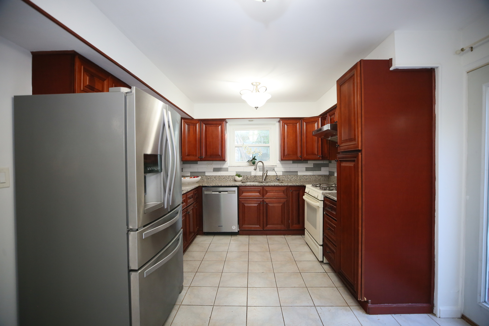 706 Golfview Terrace Property Photo 10