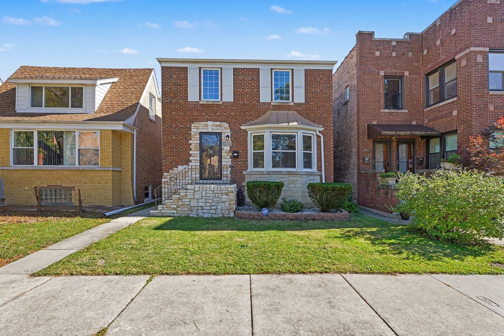 6155 N Meade Avenue Property Photo 1