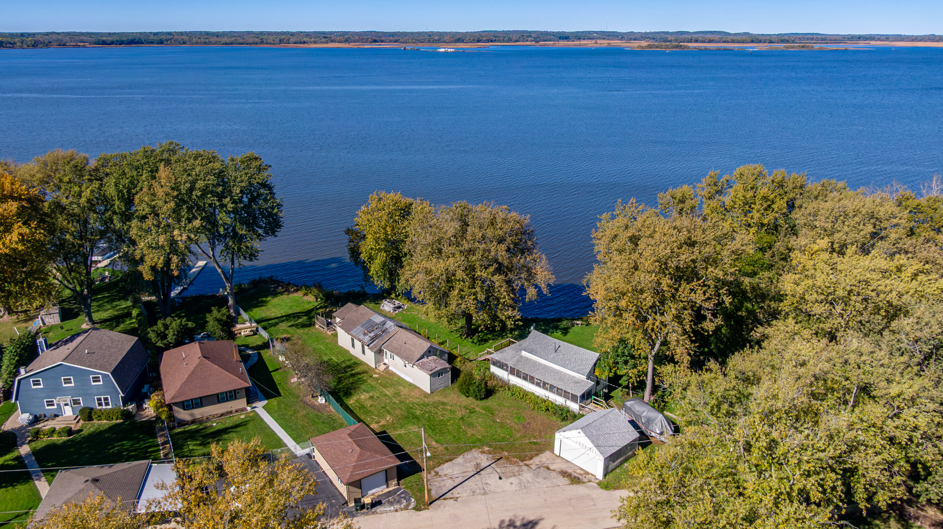 39235 N Shore Avenue Property Photo 1
