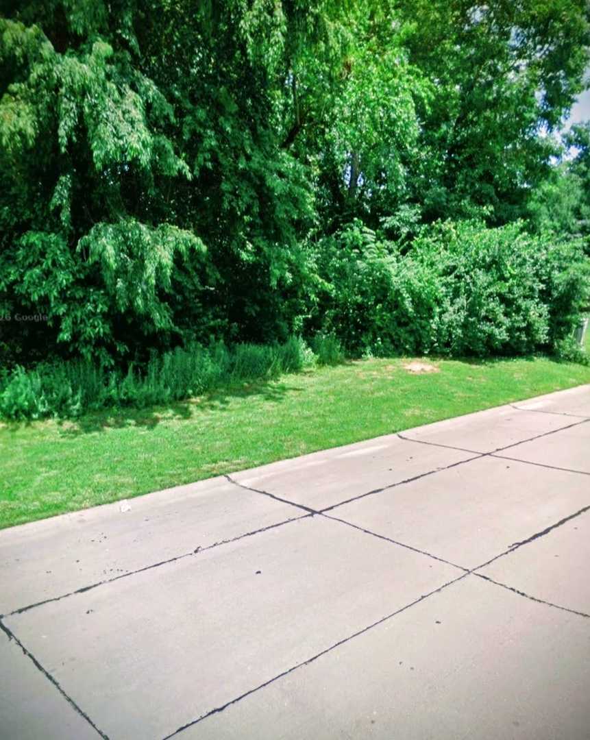 516 Springwood Drive Property Photo 3