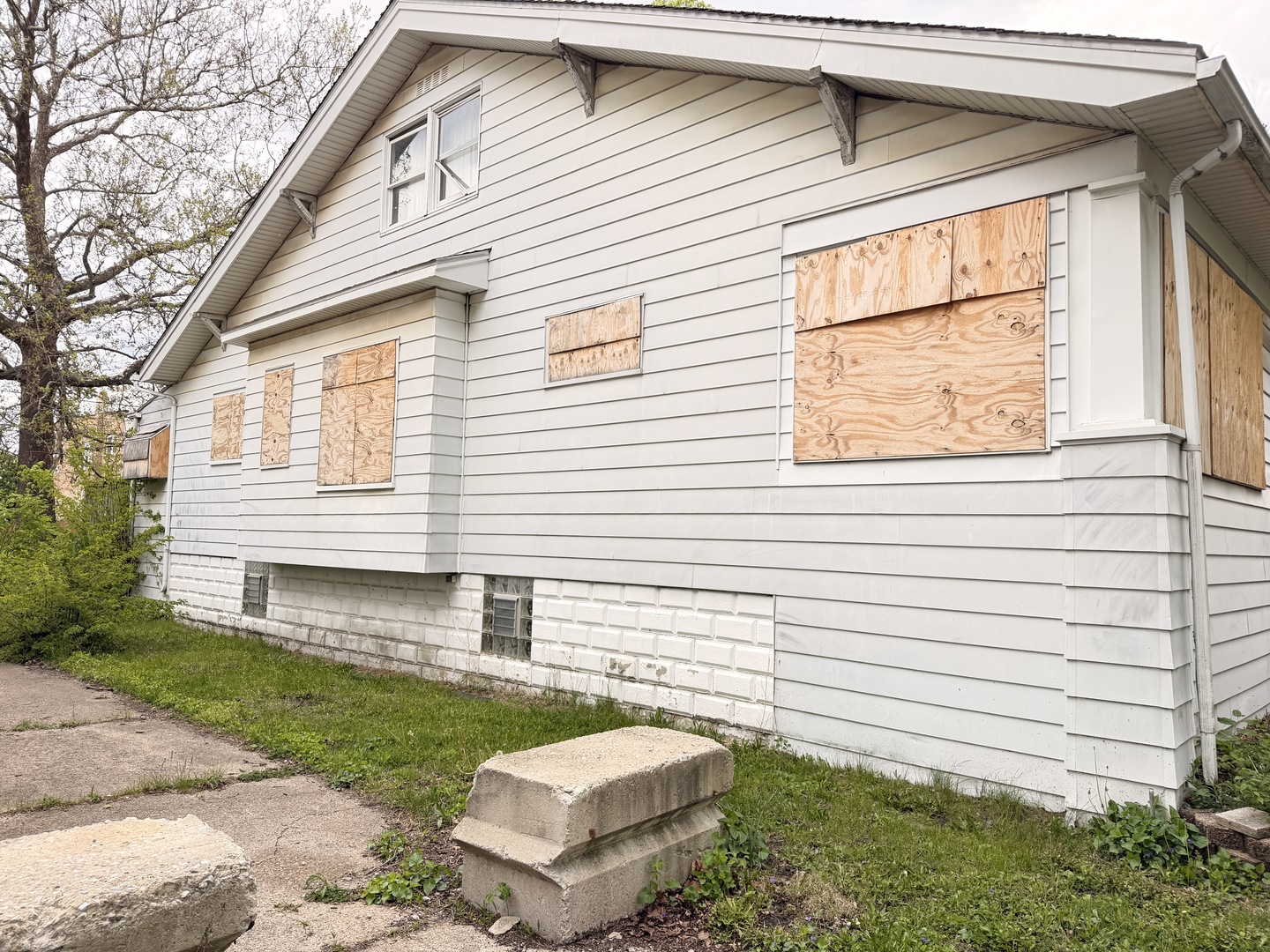600 Ingraham Avenue Property Photo 4