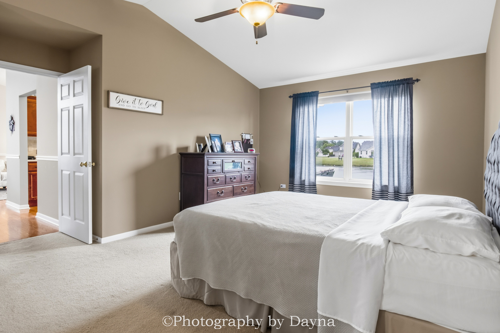 289 White Hawk Way Property Photo 10