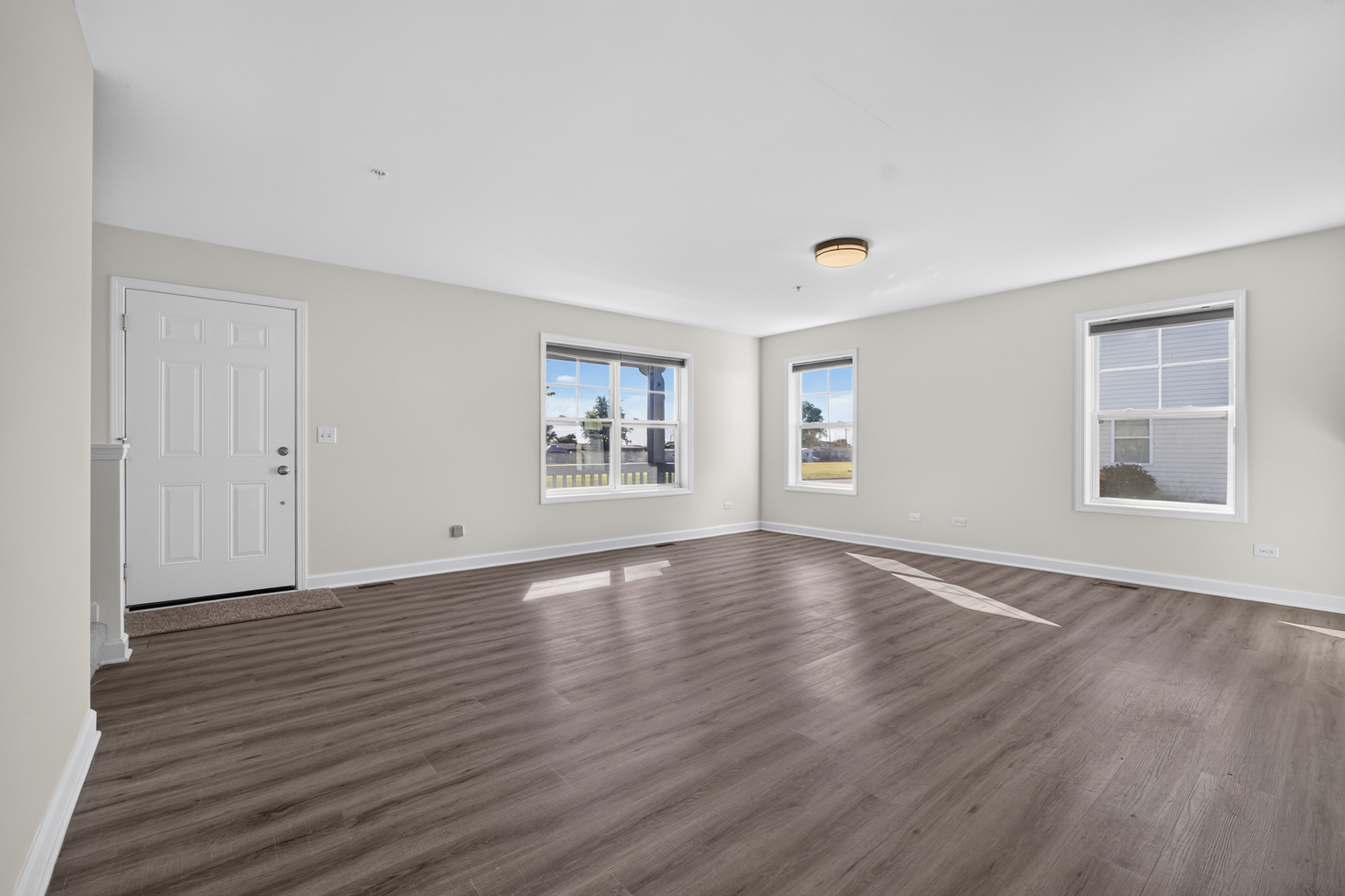 63 E Robinson Avenue Property Photo 7