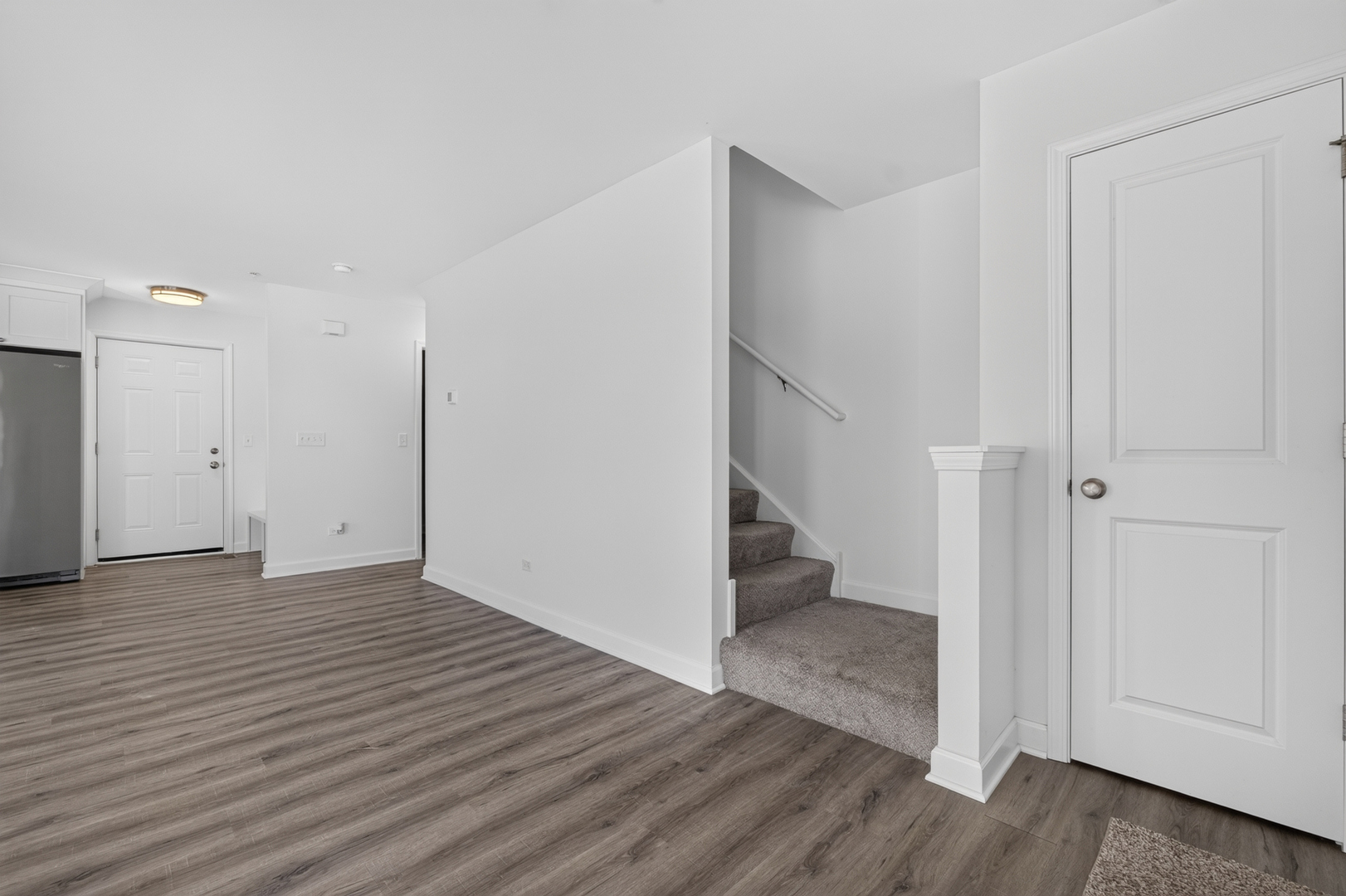 63 E Robinson Avenue Property Photo 17