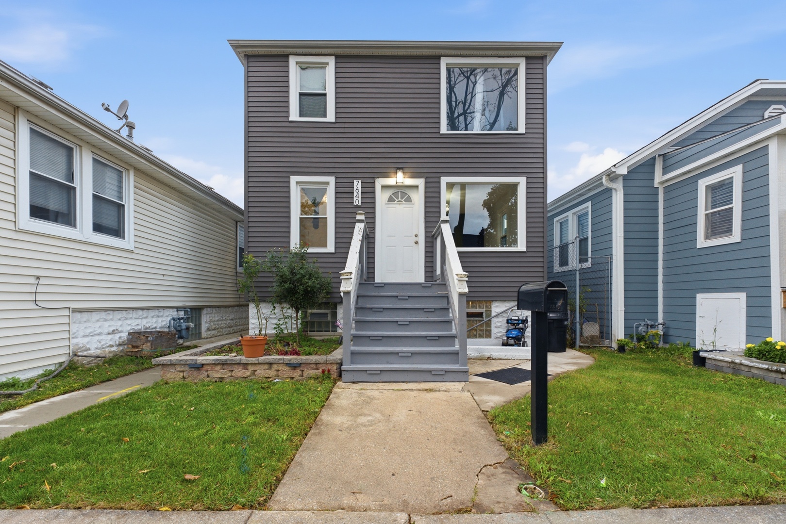 7640 W 63rd Place Property Photo 1