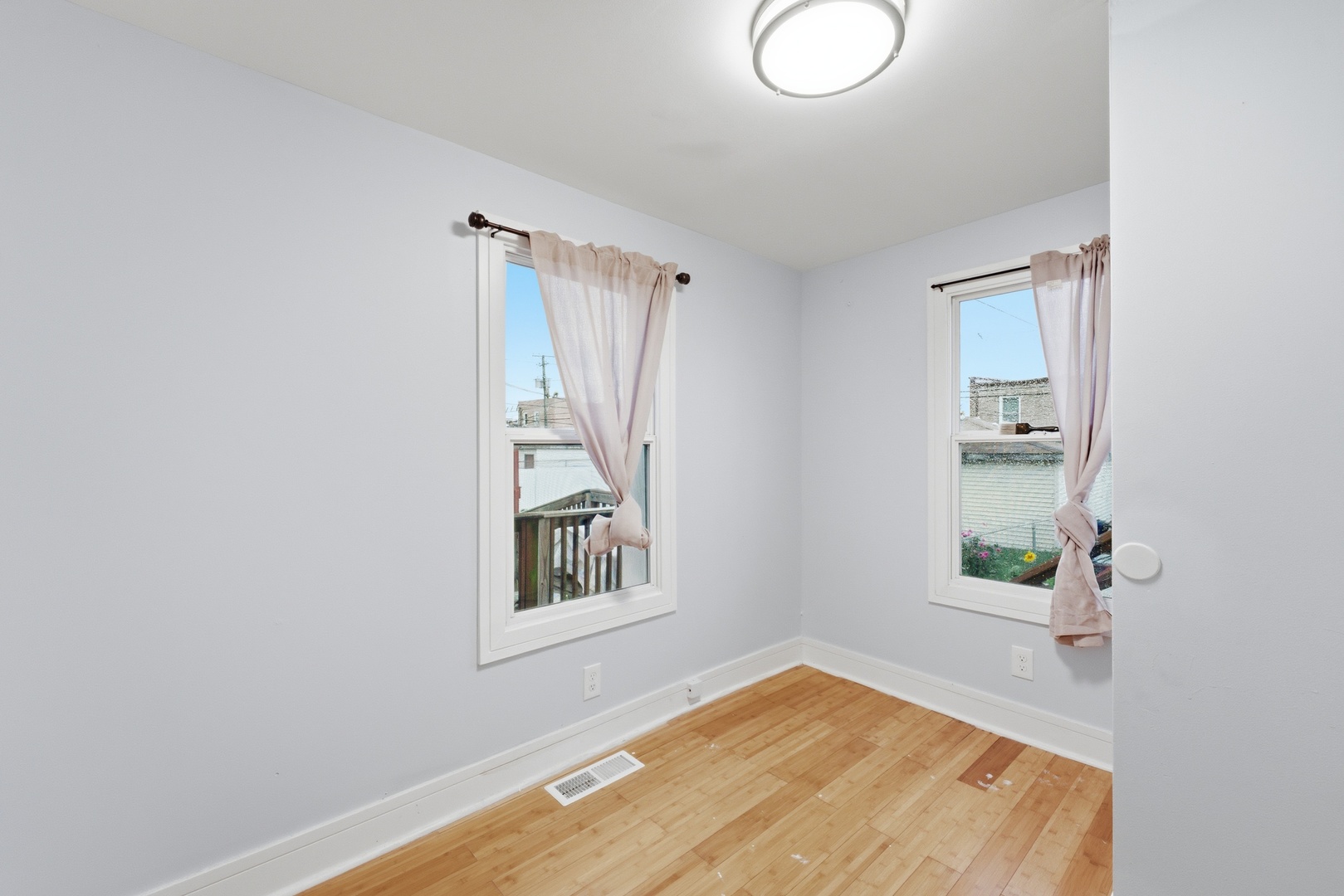 7640 W 63rd Place Property Photo 10