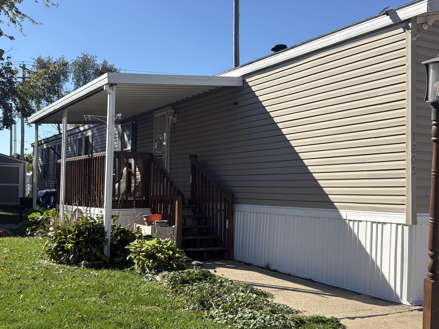 1205 Omega Street Property Photo 1