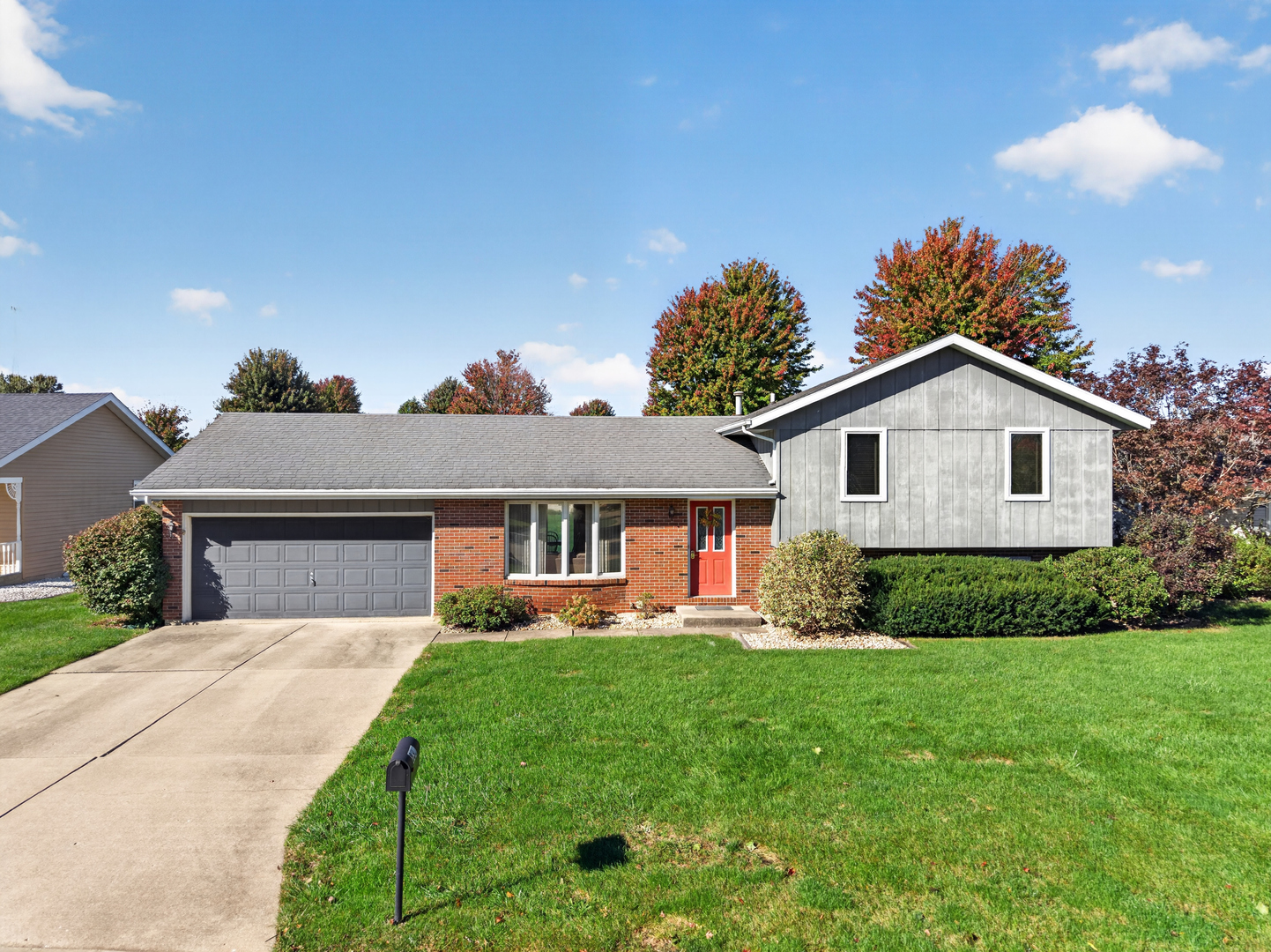 836 Thornberry Drive Property Photo 1