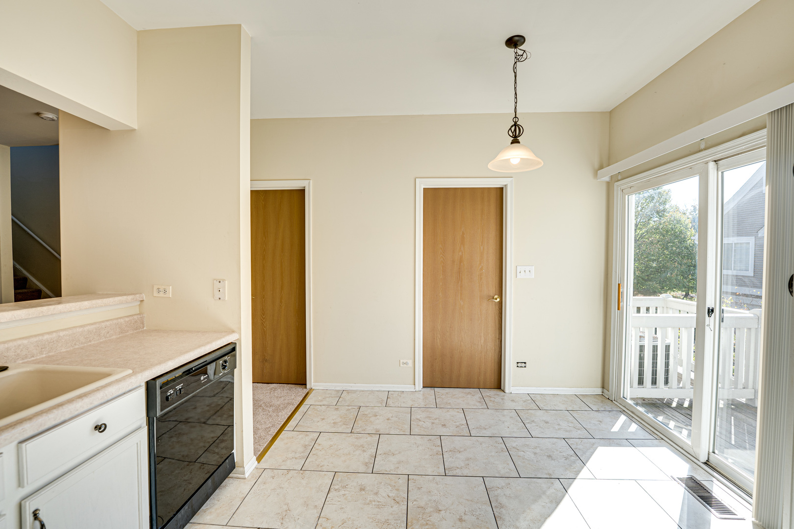 2185 Daybreak Drive 2185 Property Photo 6
