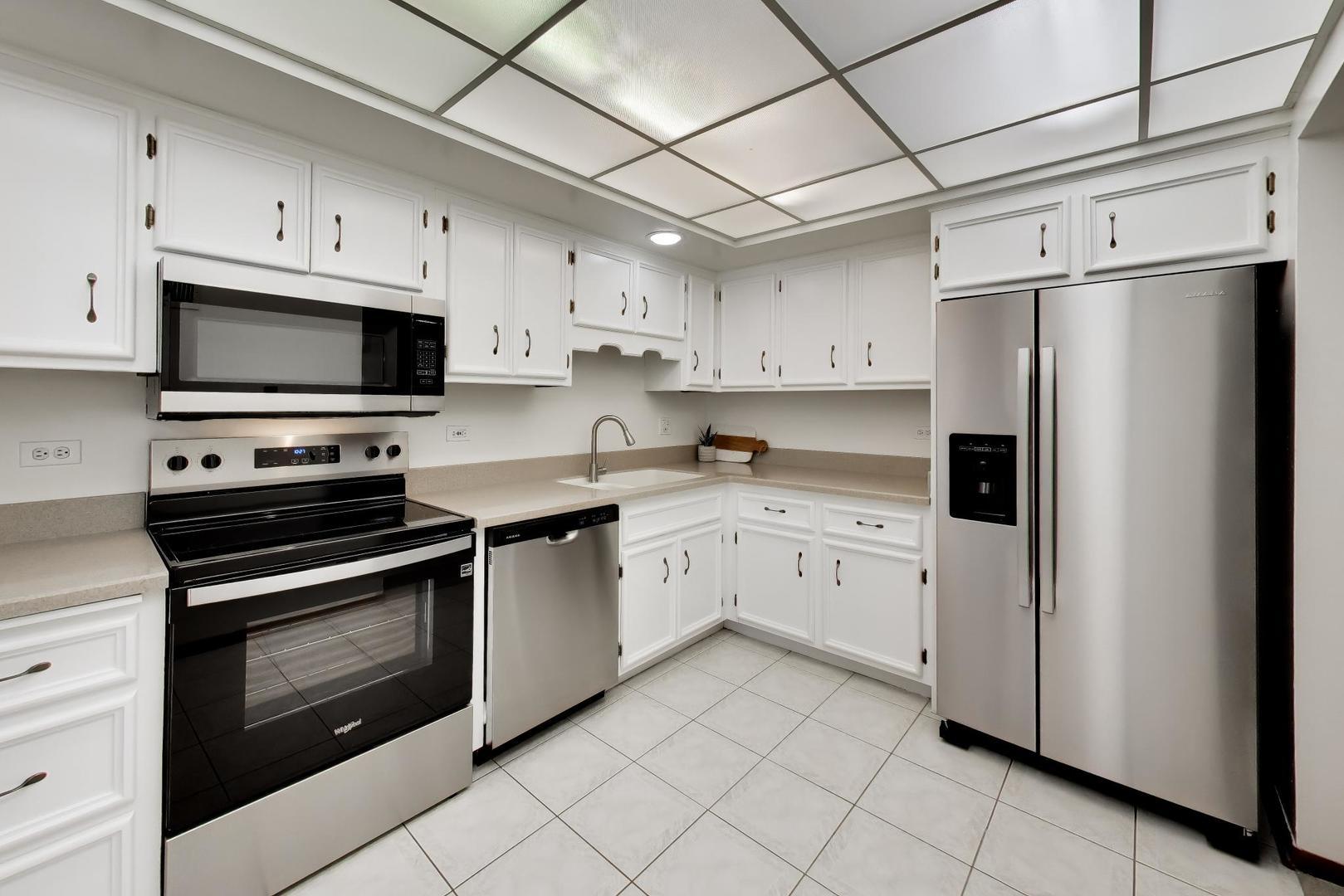 901 Center Street 403 Property Photo 20