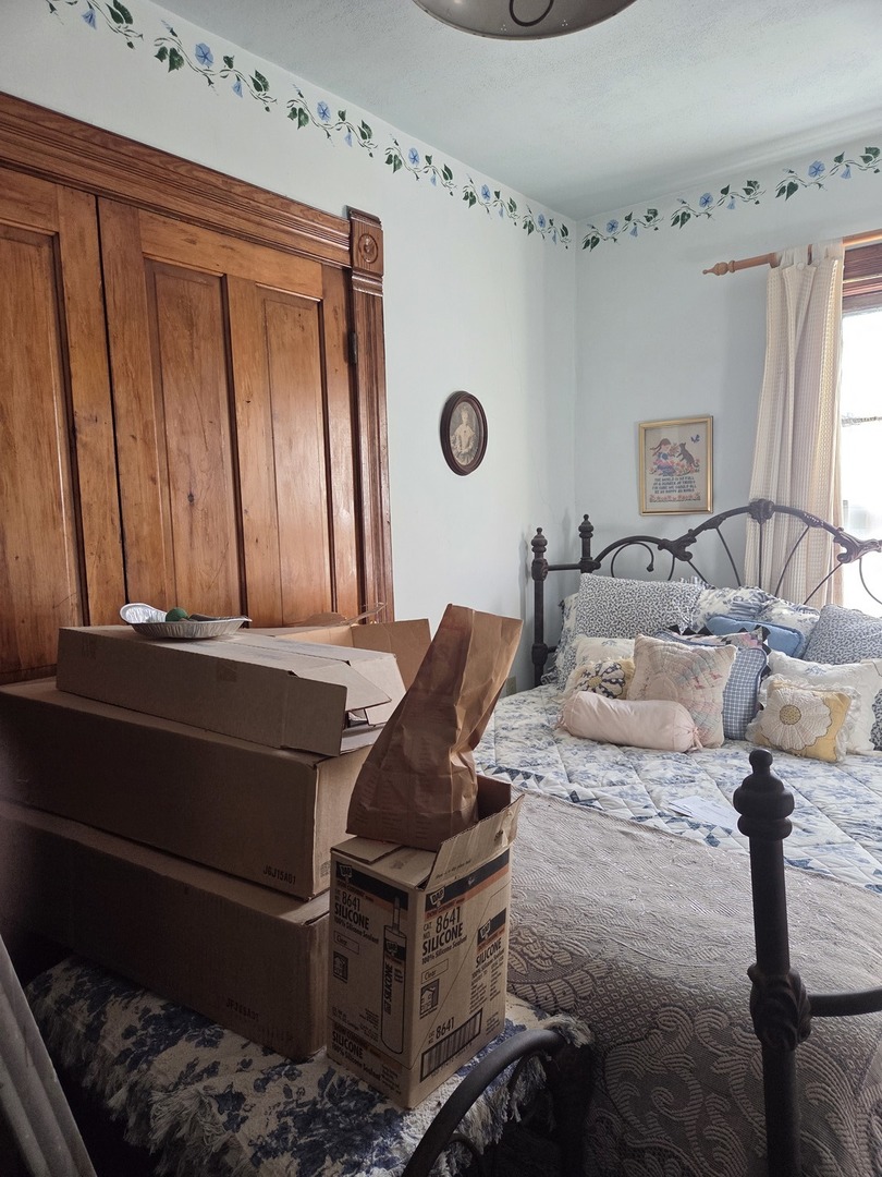 257 Olmsted Road Property Photo 11