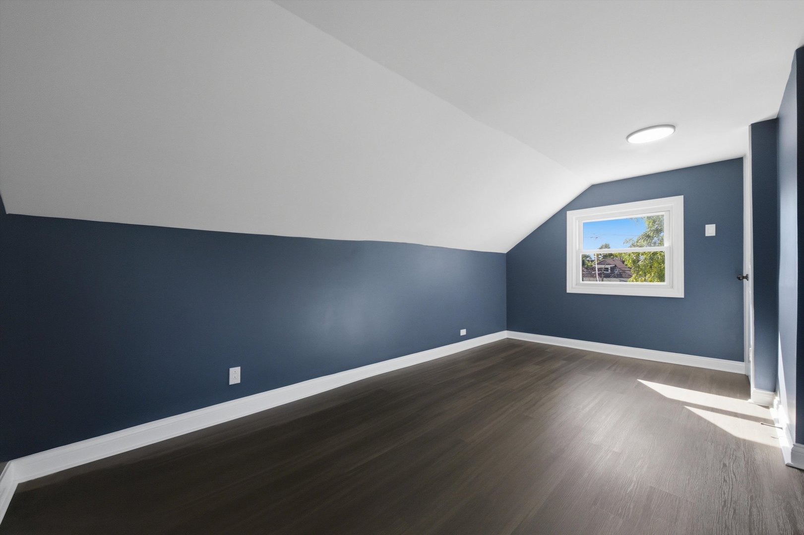 3315 W 61st Street Property Photo 16