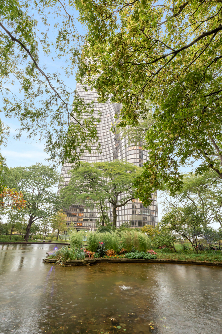 505 N Lake Shore Drive 5906-07 Property Photo 1