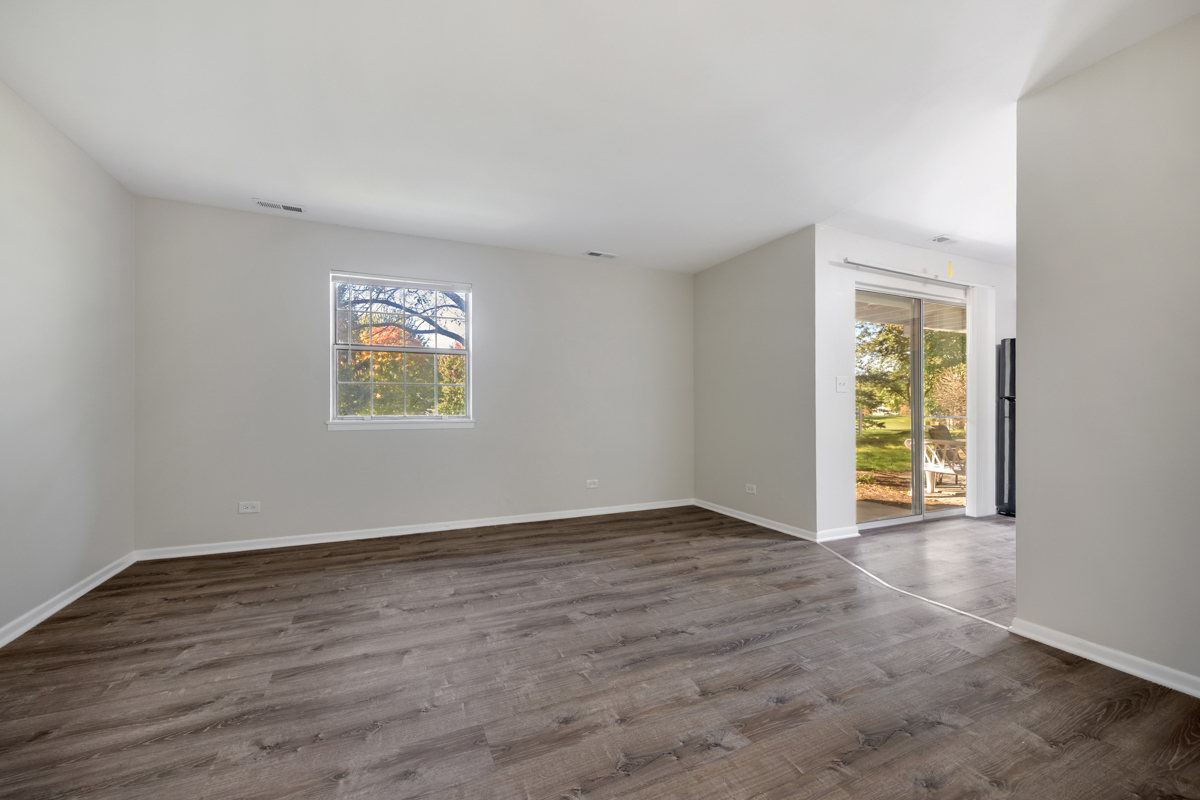 8 Gant Circle B Property Photo 3