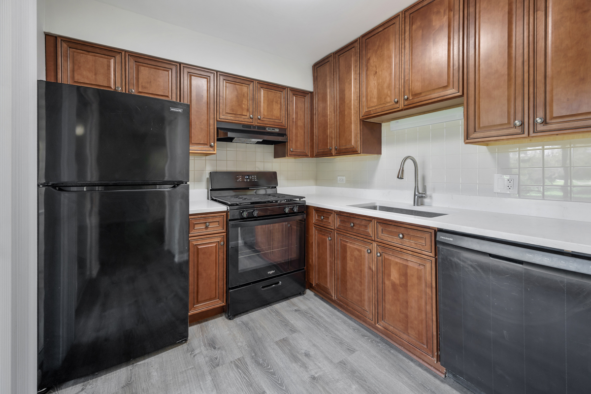 8 Gant Circle B Property Photo 6