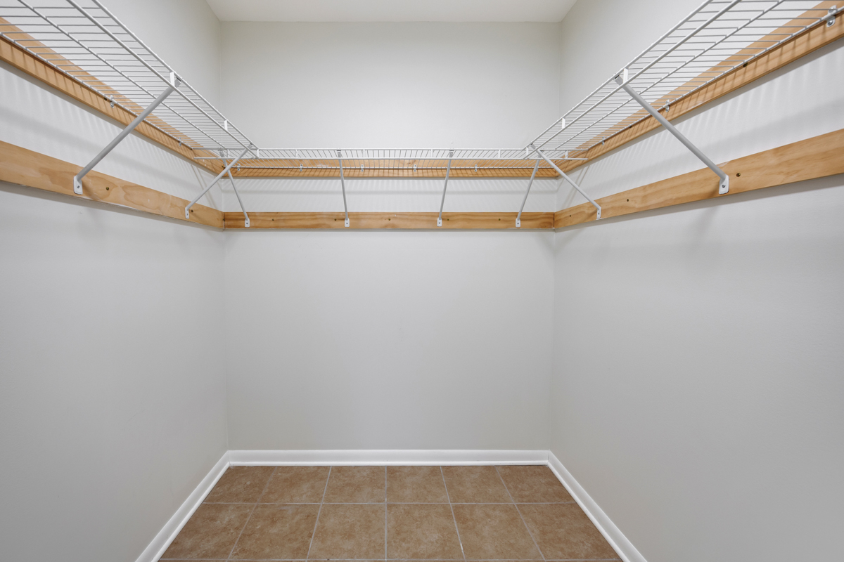 8 Gant Circle B Property Photo 11