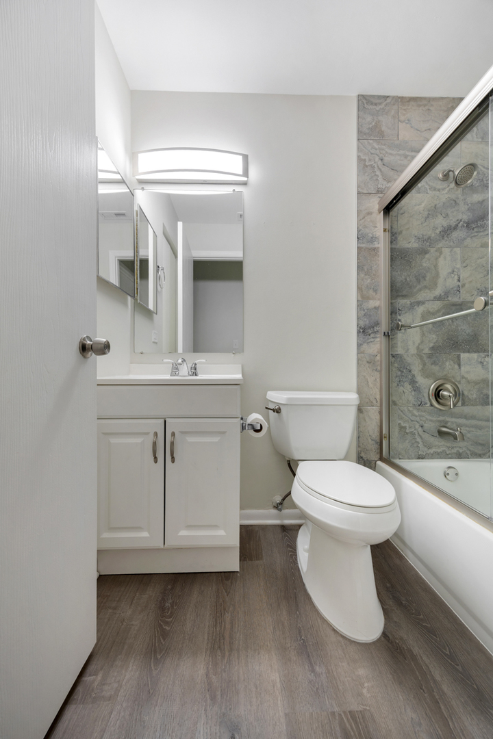 8 Gant Circle B Property Photo 13