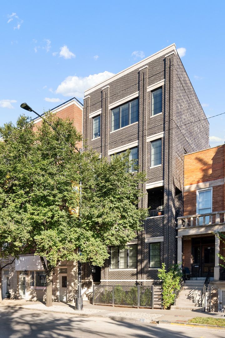 1142 W Diversey Parkway 3 Property Photo 1