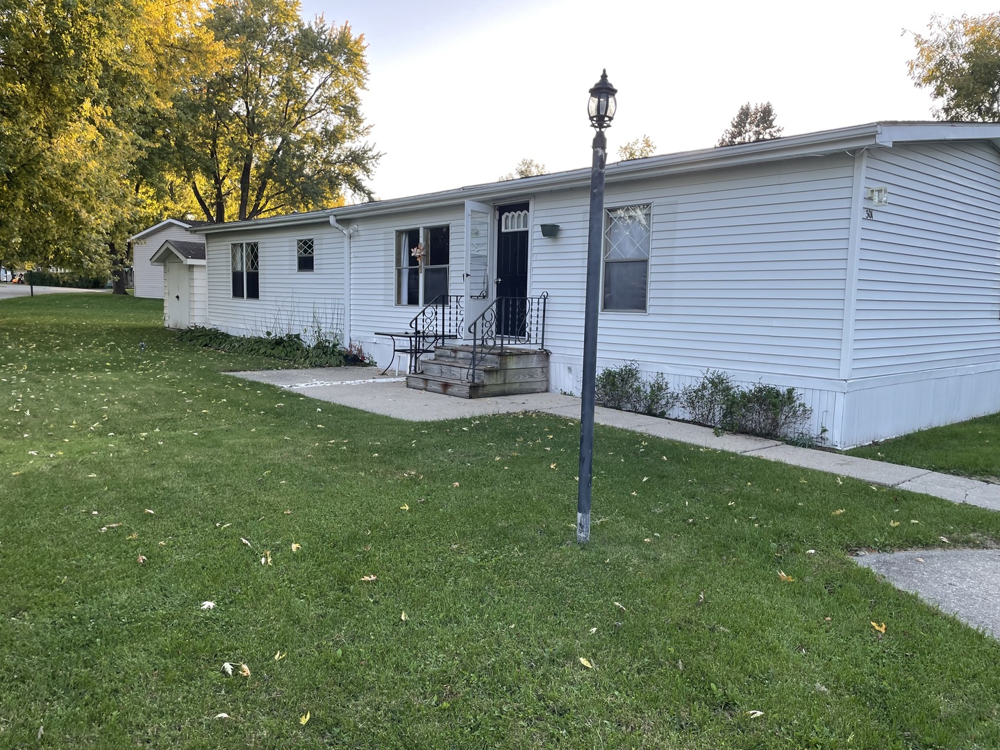 301 Lindenwood Drive Property Photo 1
