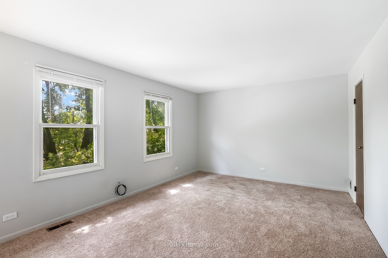 2460 N Crescent Lane Property Photo 18