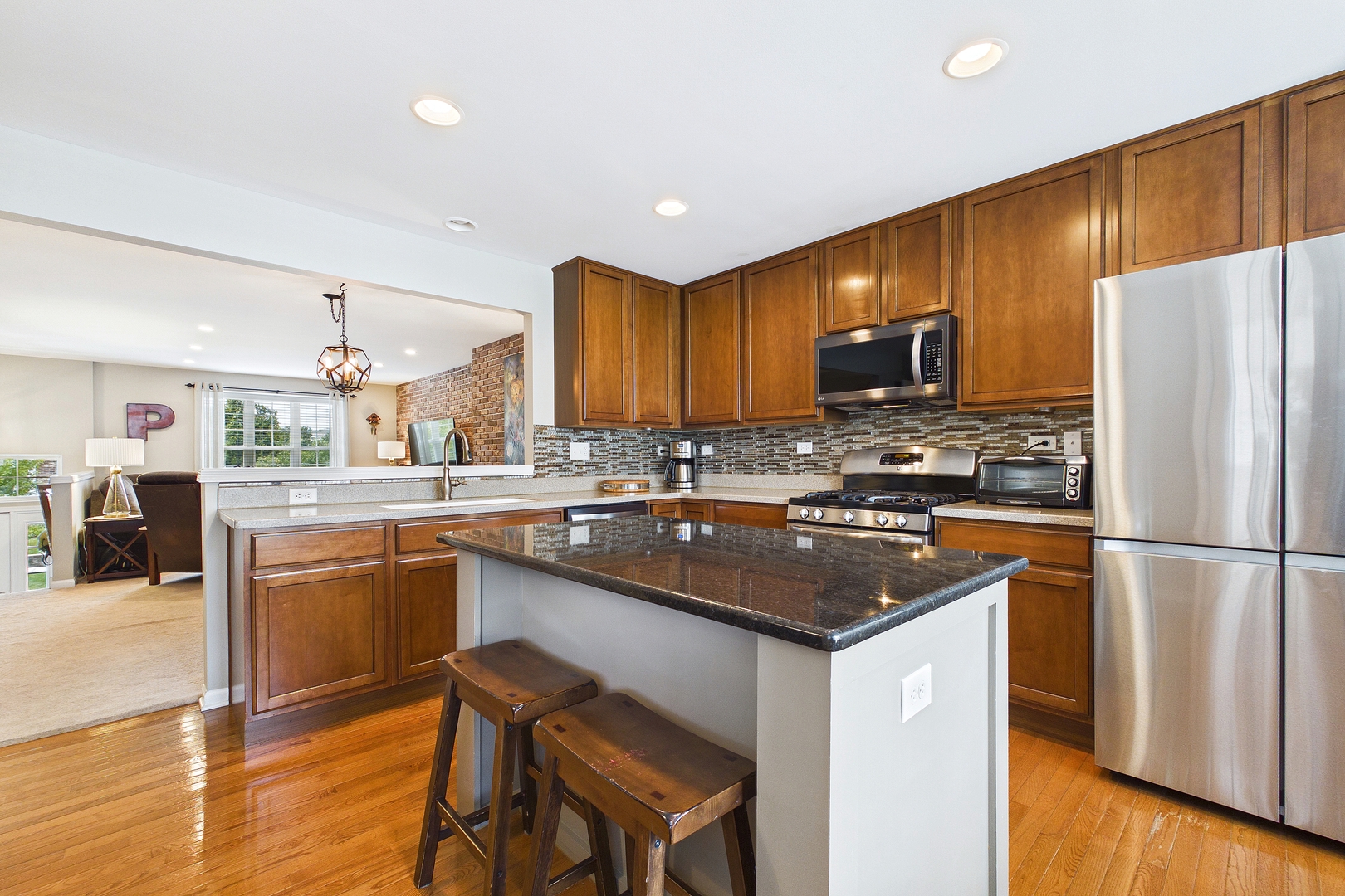 3402 Neubauer Circle Property Photo 4