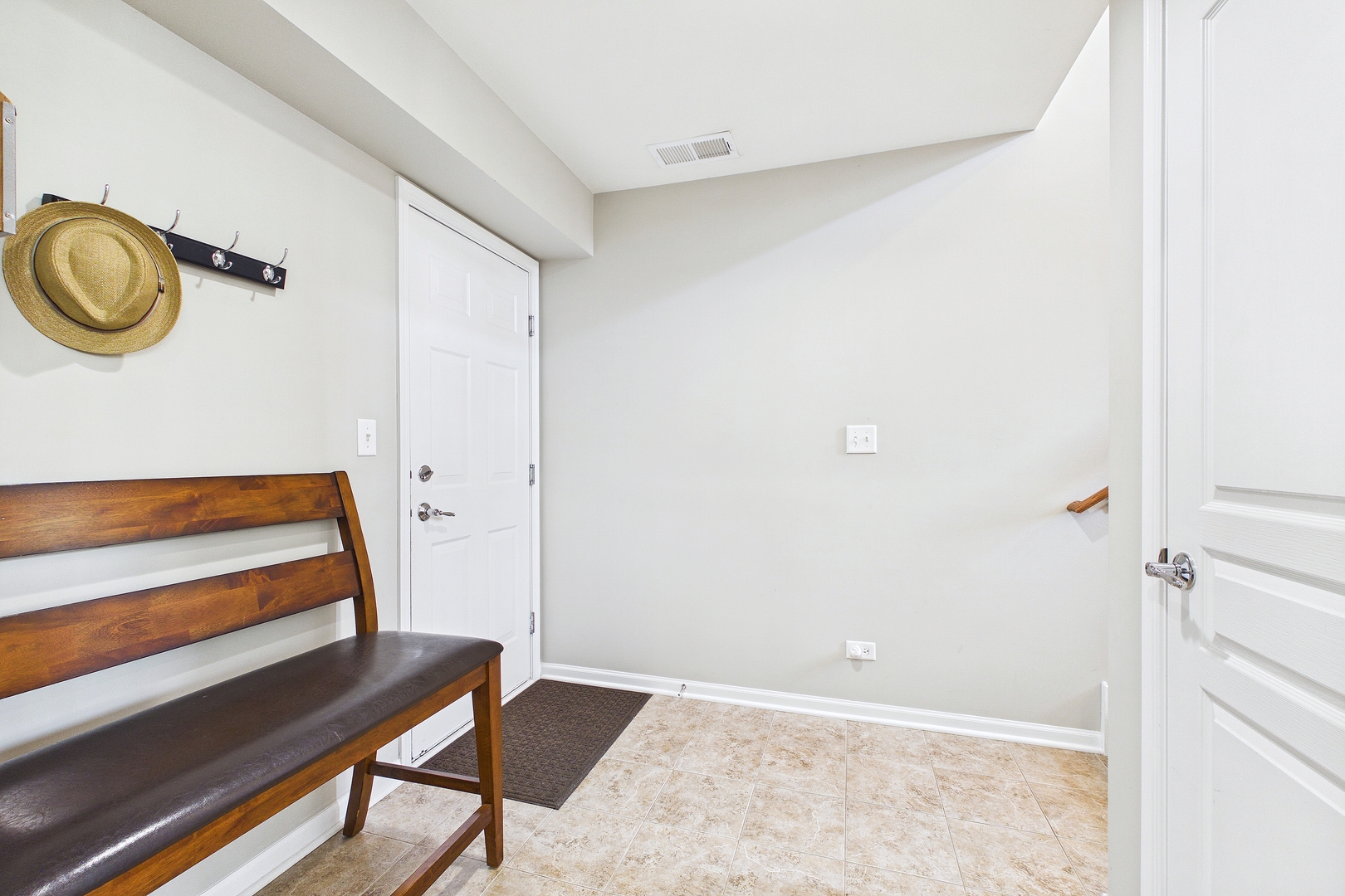 3402 Neubauer Circle Property Photo 17