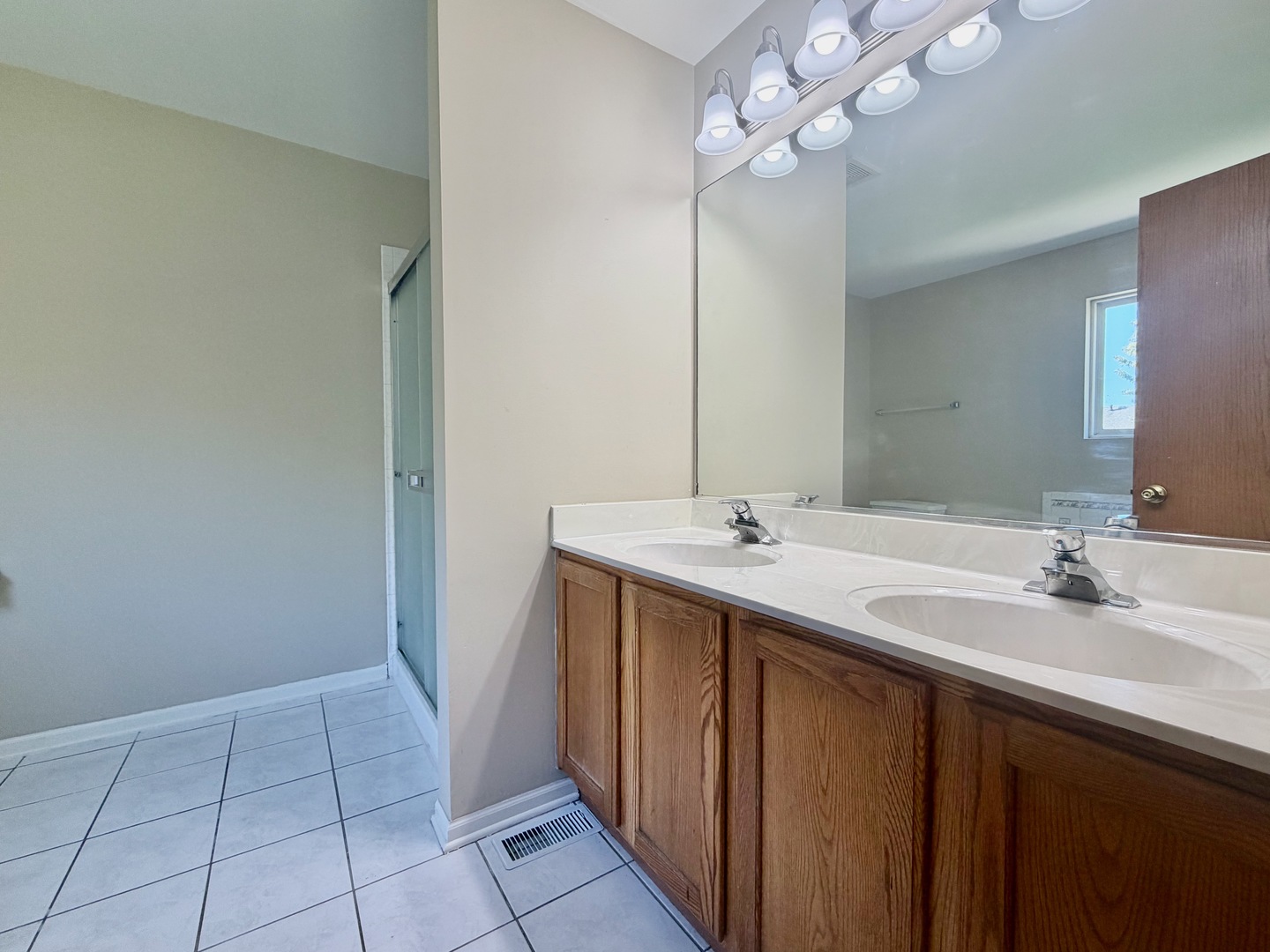 1902 Arbor Gate Drive Property Photo 14