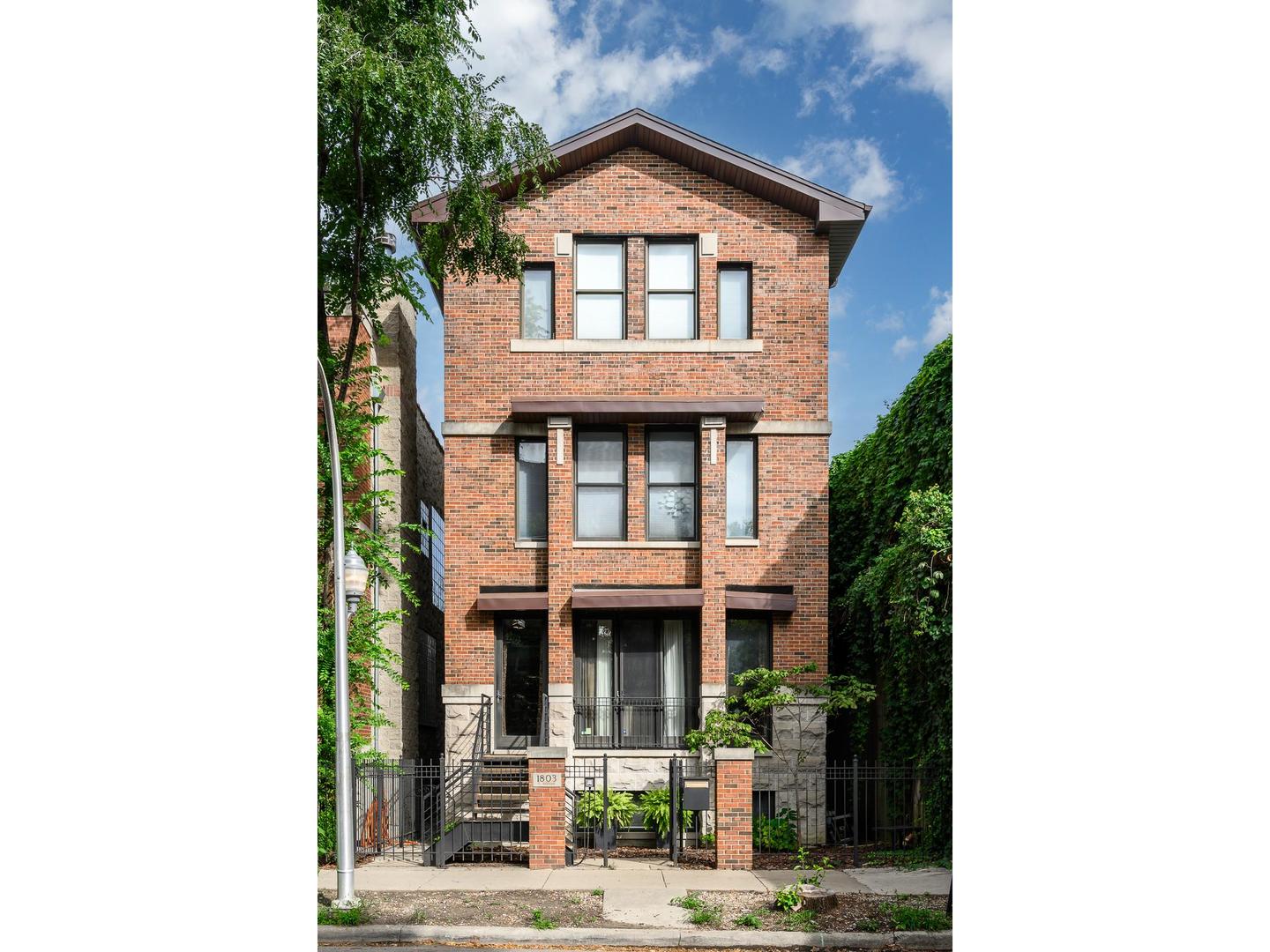 1803 N Hoyne Avenue Property Photo 1