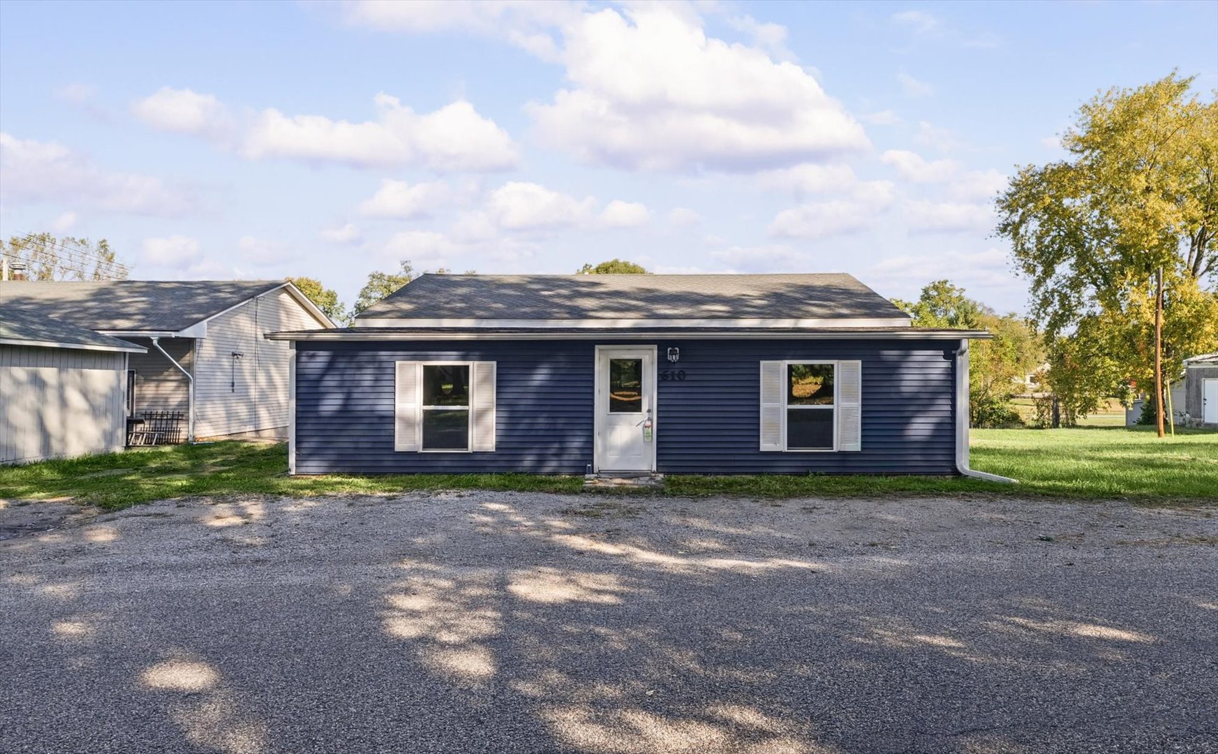 610 E Livingston Street Property Photo 1
