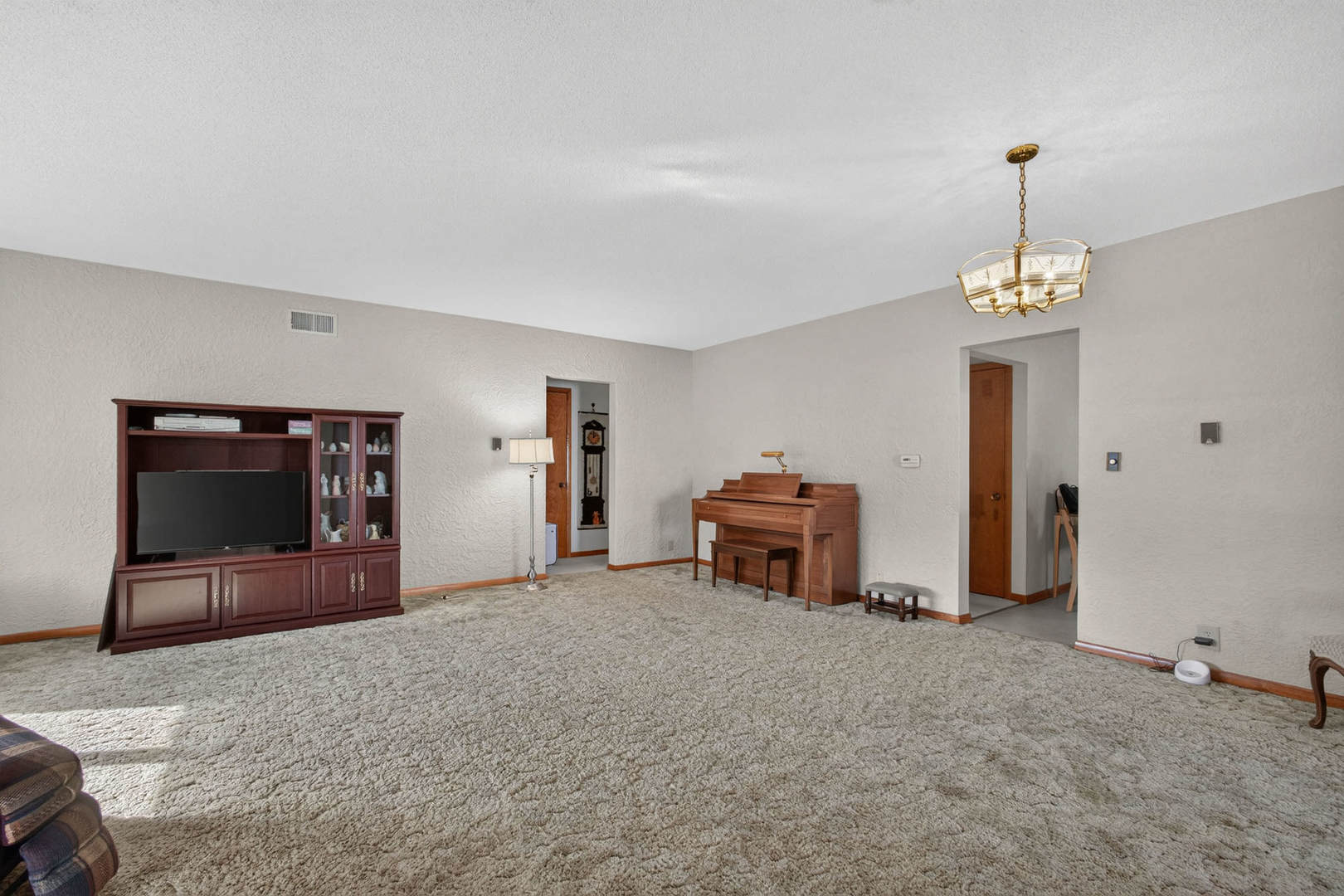 406 3rd Street Property Photo 4