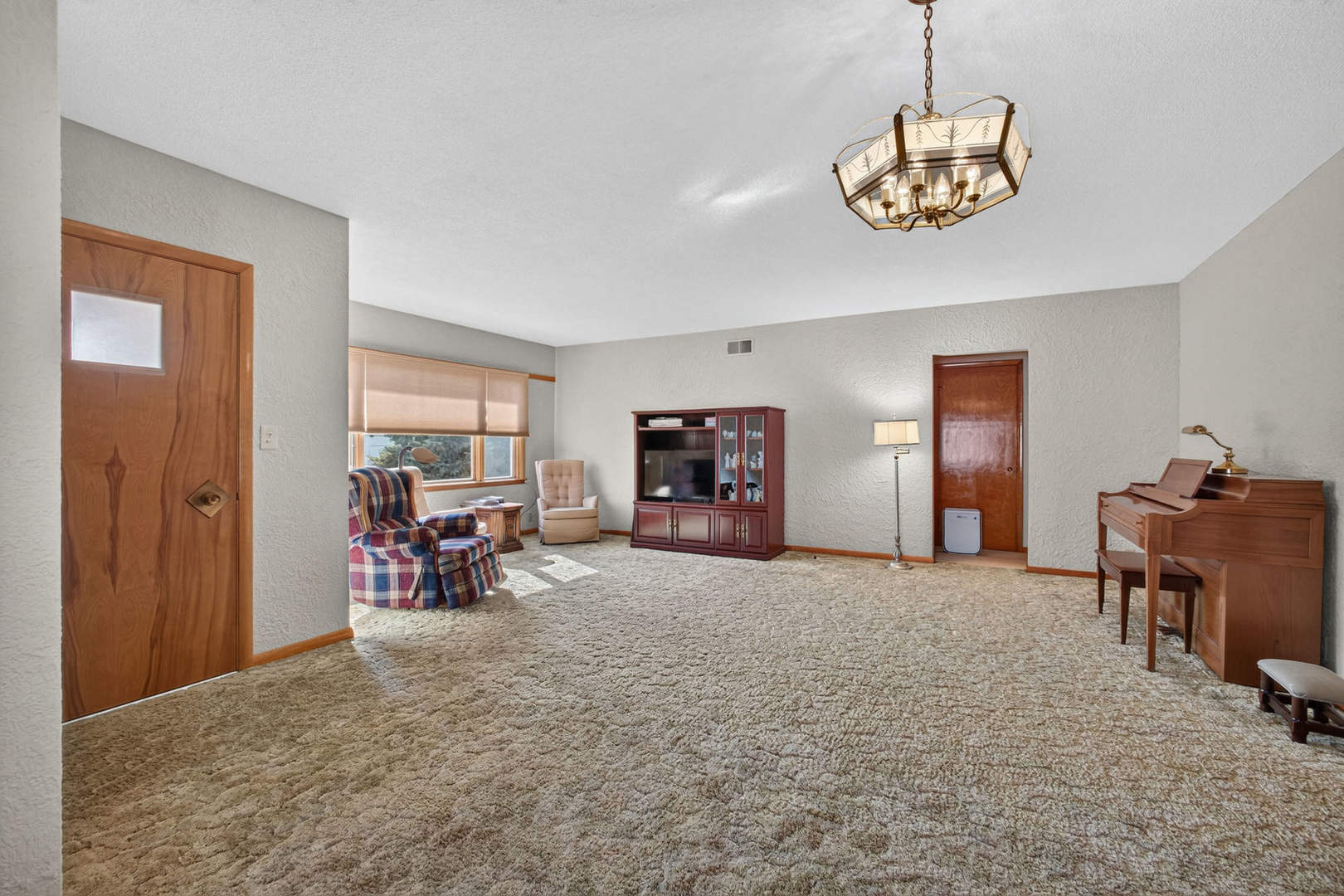 406 3rd Street Property Photo 6
