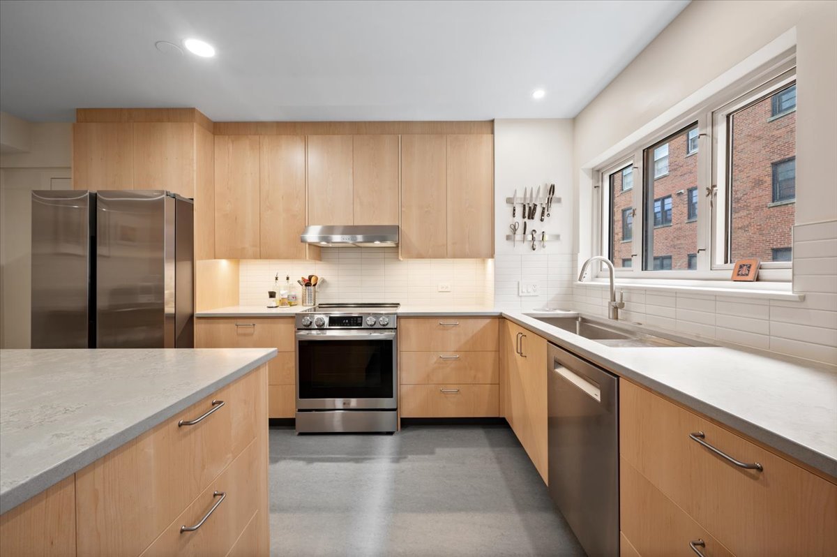 1508 Hinman Avenue 6c Property Photo 15