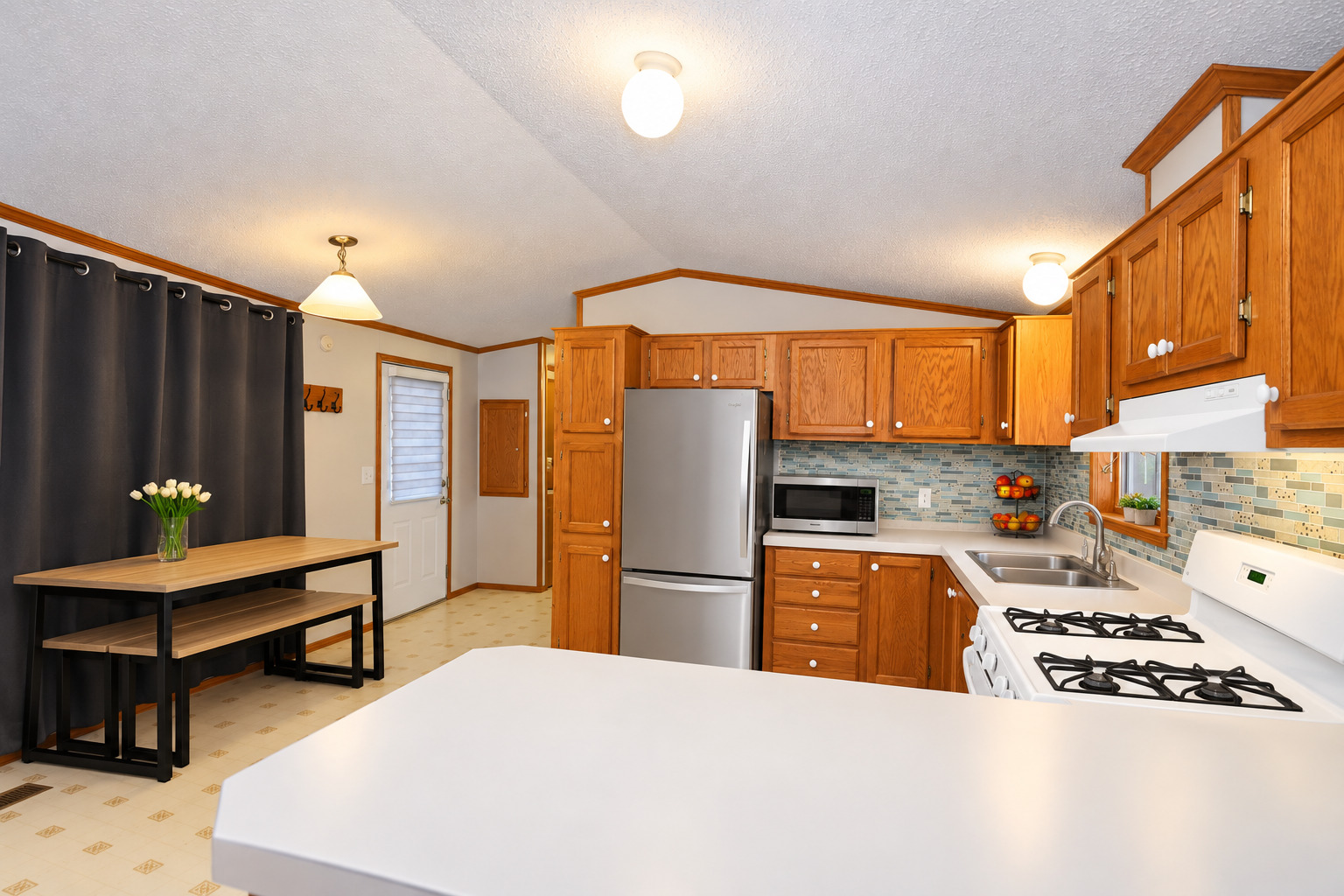 132 3rd Avenue Property Photo 4