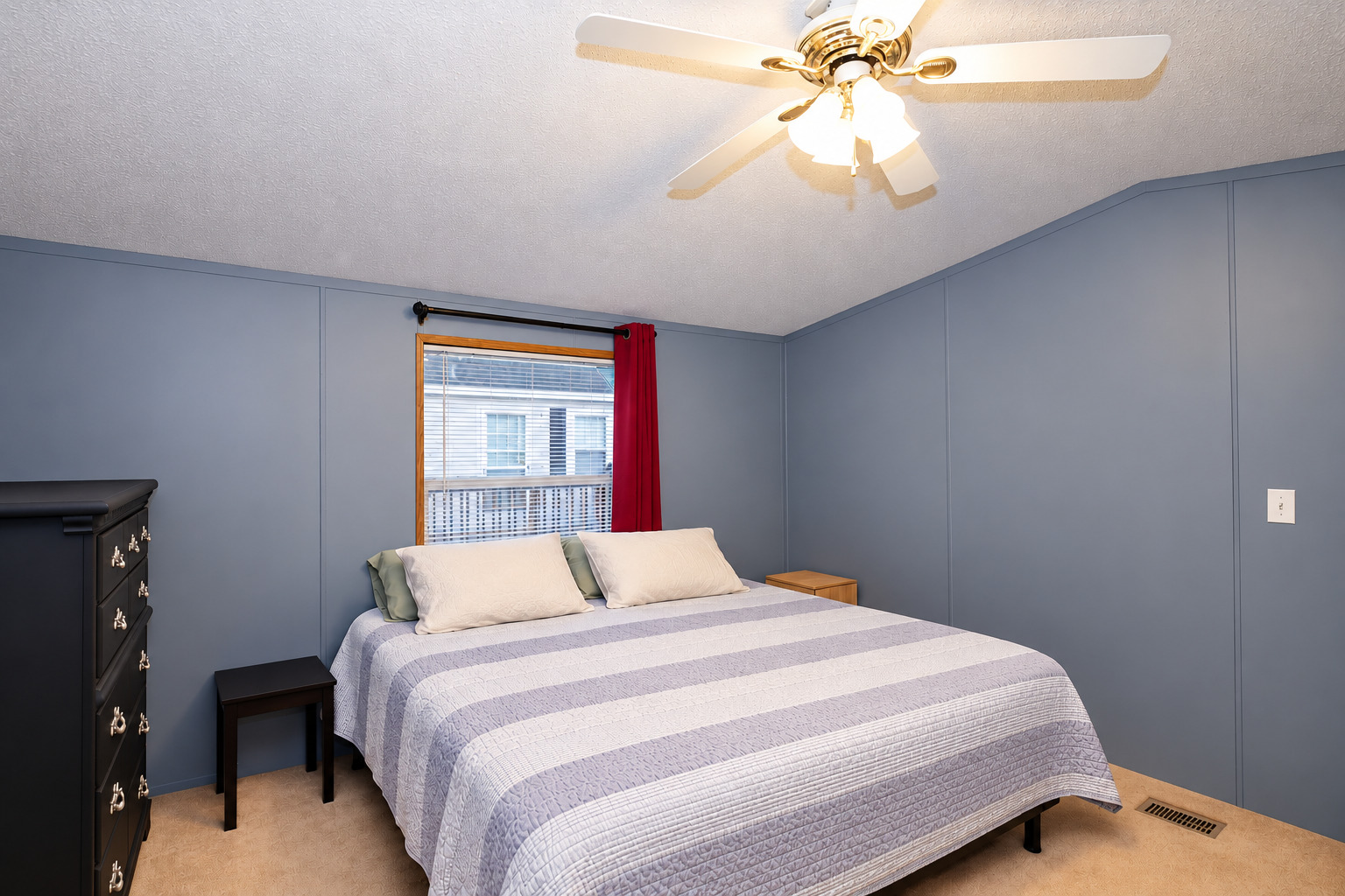 132 3rd Avenue Property Photo 7