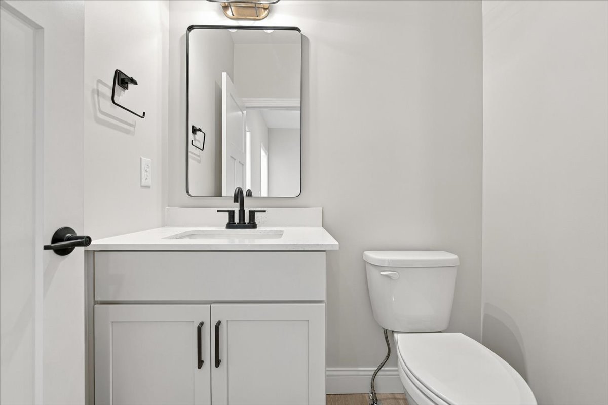 1003 Mount Carmel Road Property Photo 9