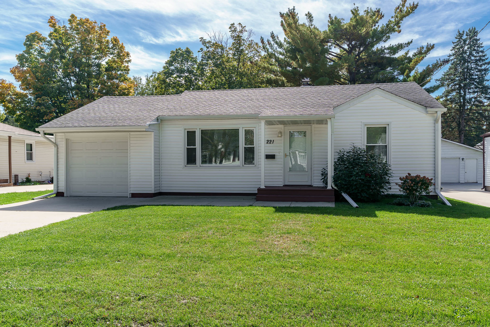 221 Merrill Avenue Property Photo 1